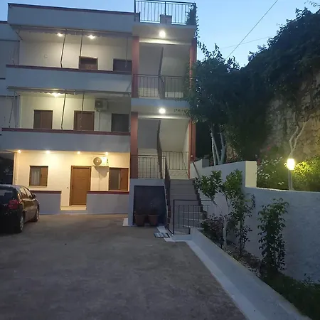 Aphrodite Apartamento Gjilek
